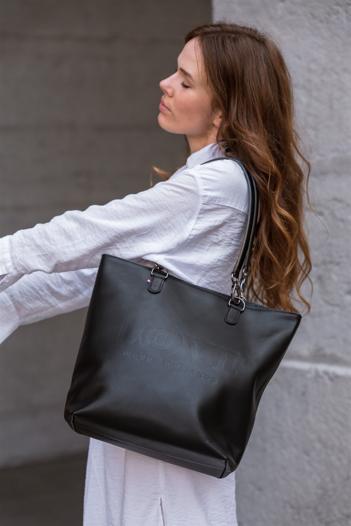 Sac cabas cuir type totebag cuir souple noir
