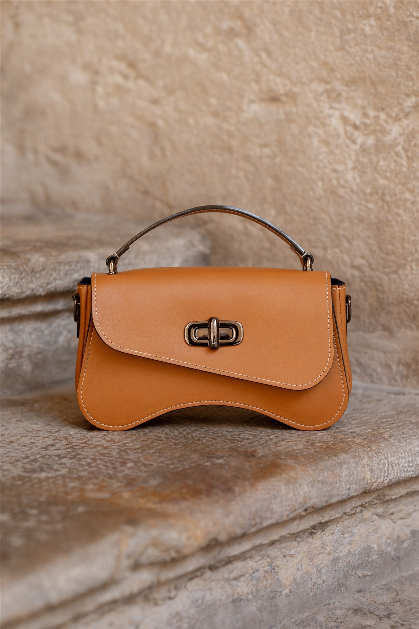Sac baguette en cuir camel