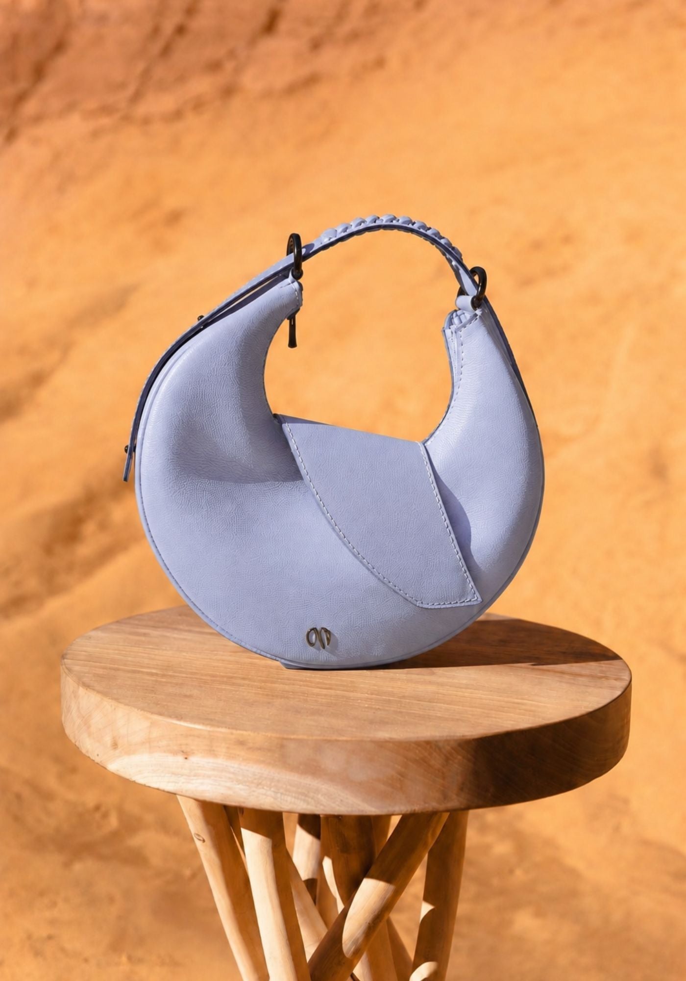 Sac hobo femme cuir bleu ciel - Nouvelle lune - bleu ciel grainé ( édition numérotée limitée)