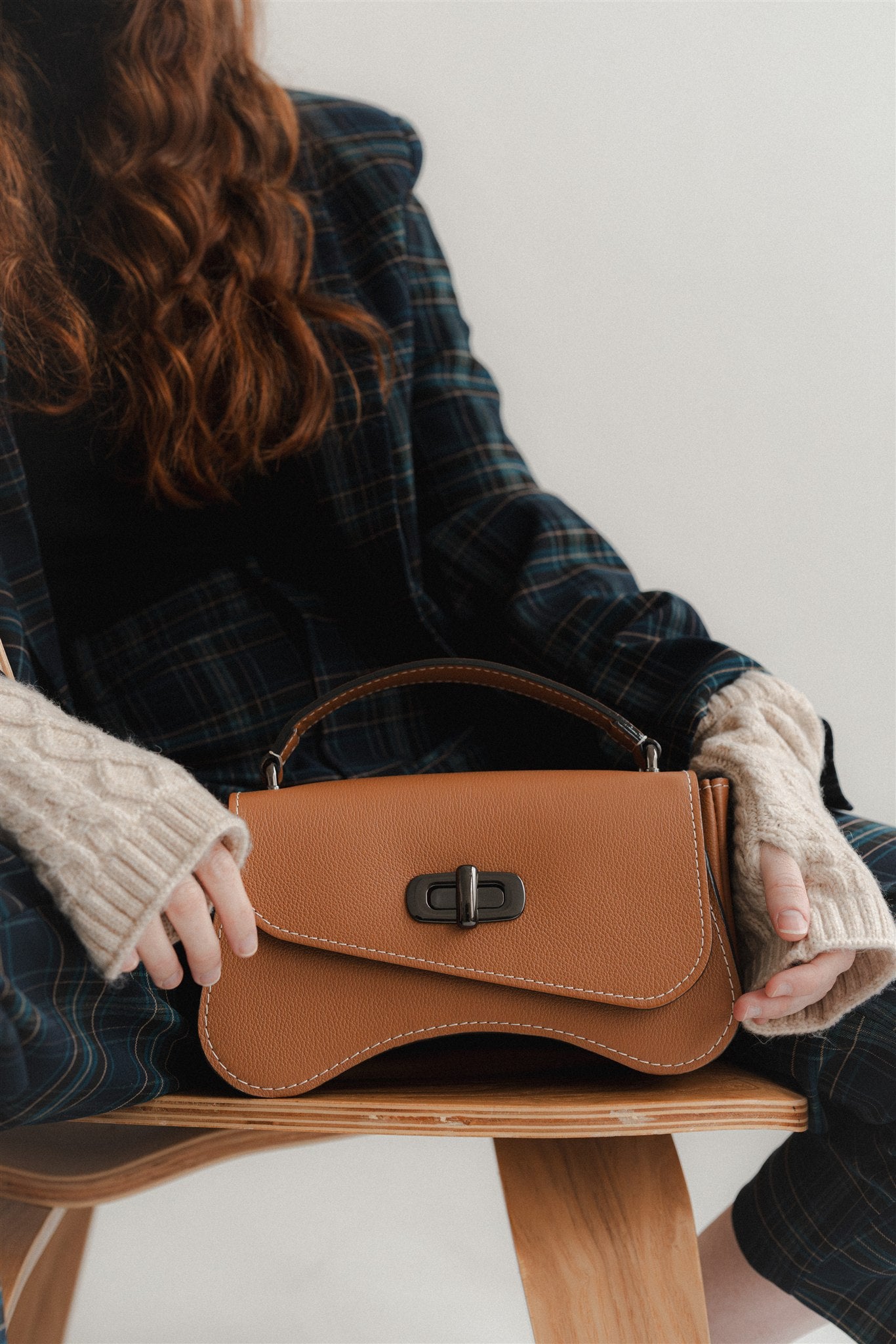 sac forme baguette cuir camel grainé